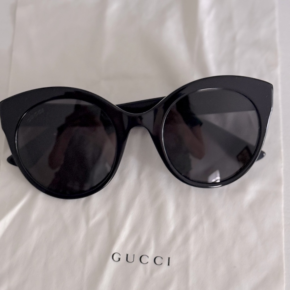 Gucci sunglasses